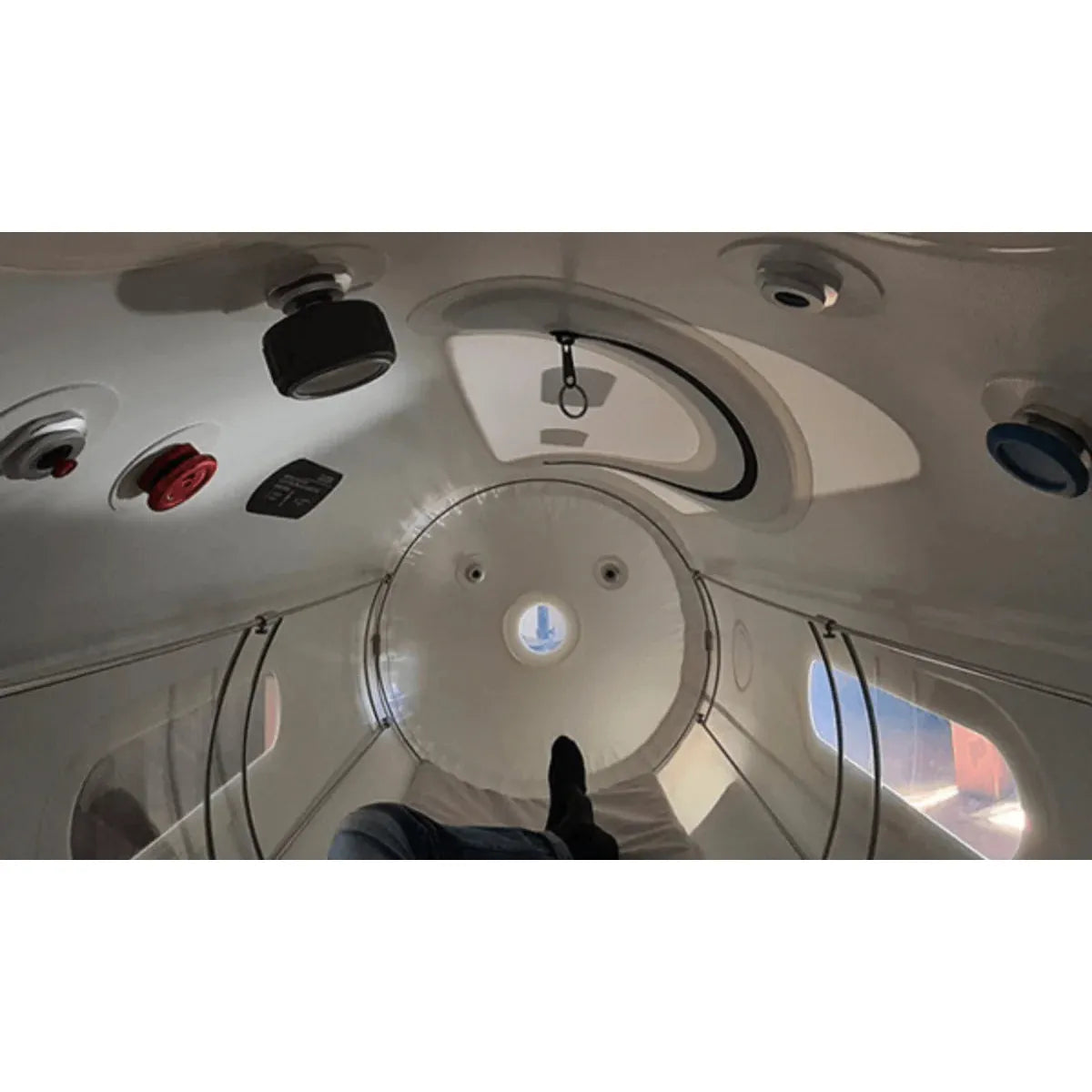 Airvida 1.1 - 1.4 ATA Portable Lying Hyperbaric Chamber