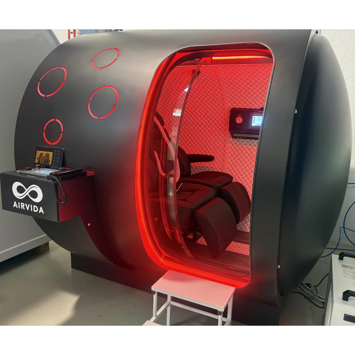 Airvida 2.0 ATA Hardshell Multiplace Hyperbaric Chamber